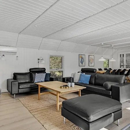 Lovely In With Indoor Swimming Pool Ferienhaus *